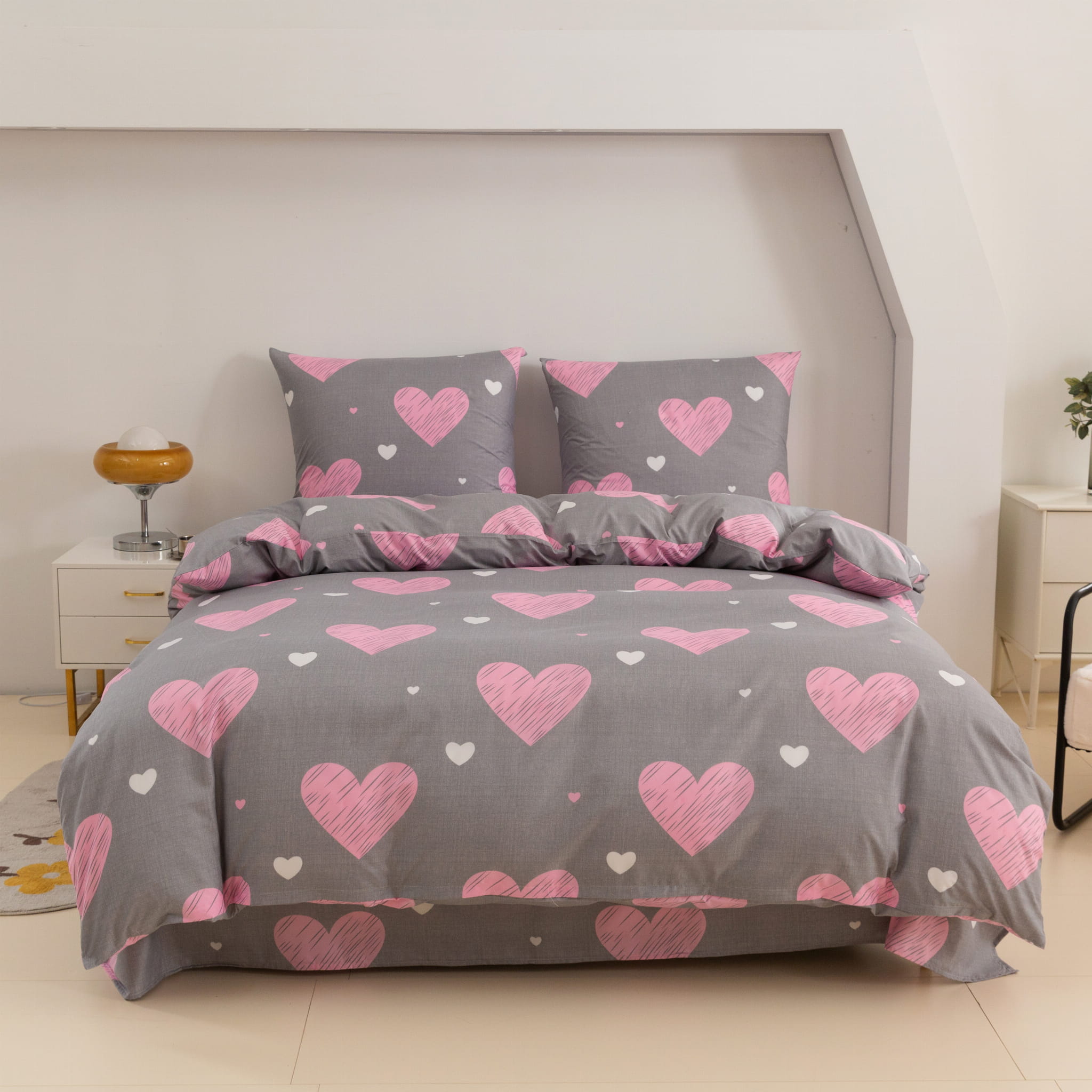 Pościel 140x200 + 70x80 poduszki - Komplet Szara z Serduszkami  Pink Heart